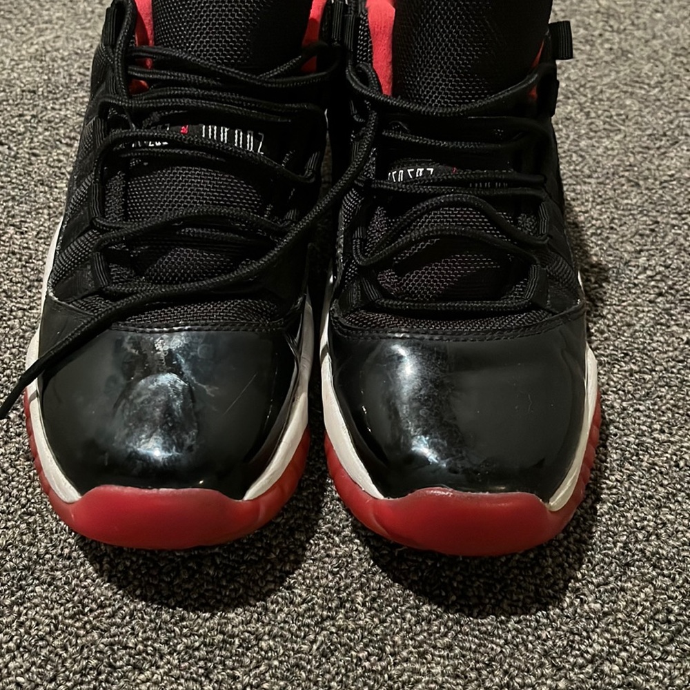 Boys Jordan Retro 11